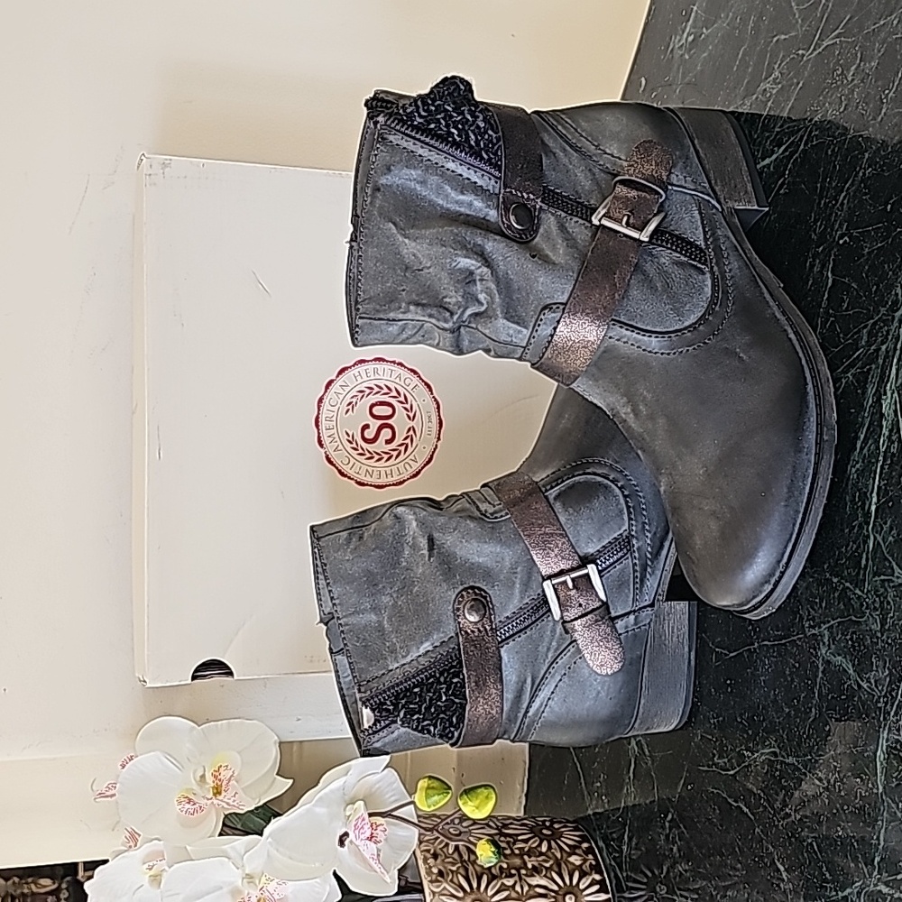 SO Authentic American Heritage Holl Charcoal Ankle Boots NIB Size 10